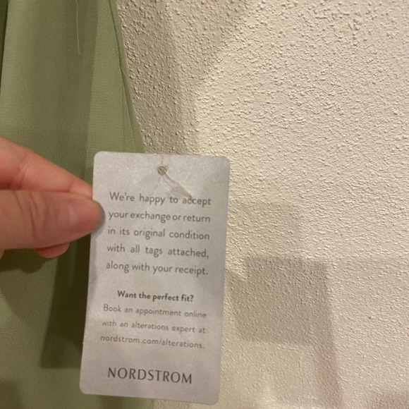 NWT Lavish Alice Eloise Pleated Bardot Midi Dress in Sage Green Size 6 - Picture 3 of 4